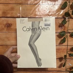 NEW Calvin Klein Infinite Sheer Control Top Pantyhose Style 705 Size B Light 2